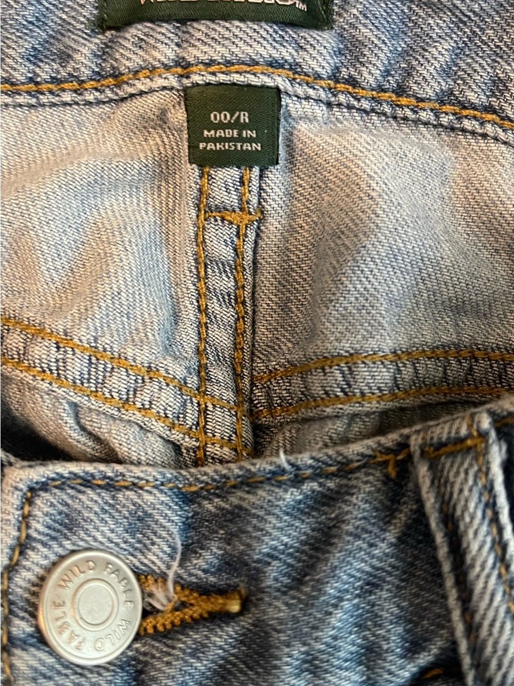 Wild Fable Light Wash Mid Rise Baggy Wide Leg Cargo Jeans size 00 - Picture 9 of 10